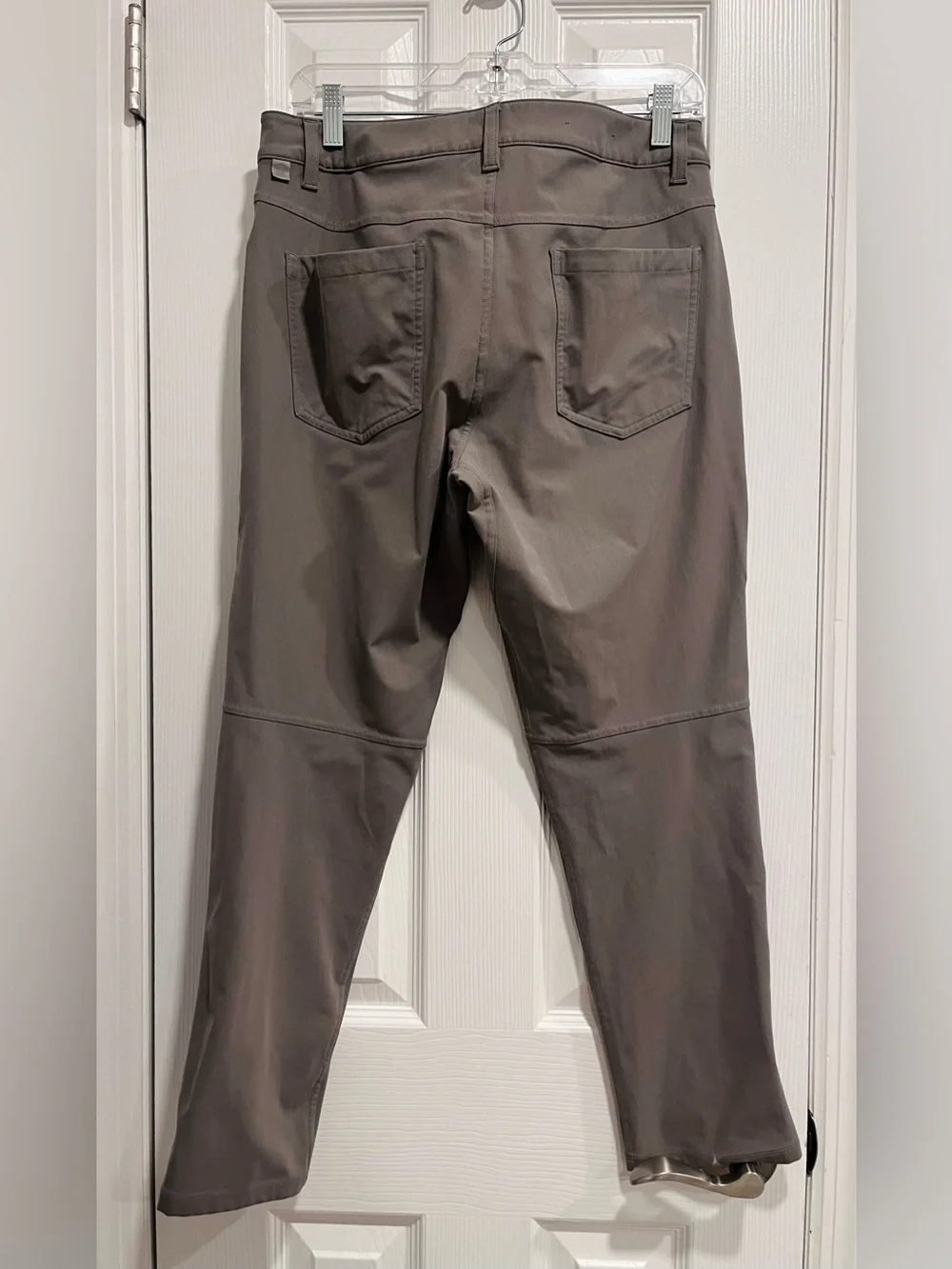 Lululemon athletica slim fit abc 5 pocket casual pants size 32 color nomad taupe